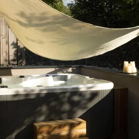 Aux Portes De Chapteuil בית נופש *